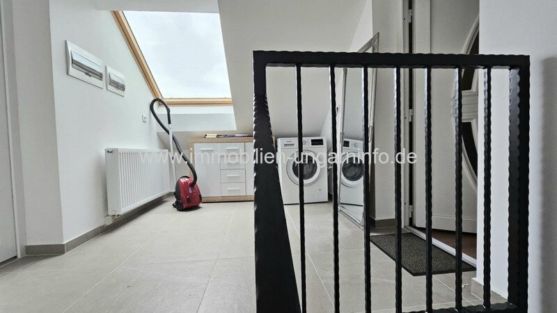 Modernes Einfamilienhaus mit 3 separaten Wohnungen im Herzen von Nagykanizsa zu verkaufen