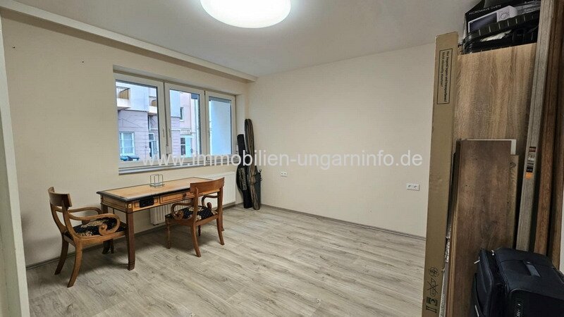 Modernes Einfamilienhaus mit 3 separaten Wohnungen im Herzen von Nagykanizsa zu verkaufen