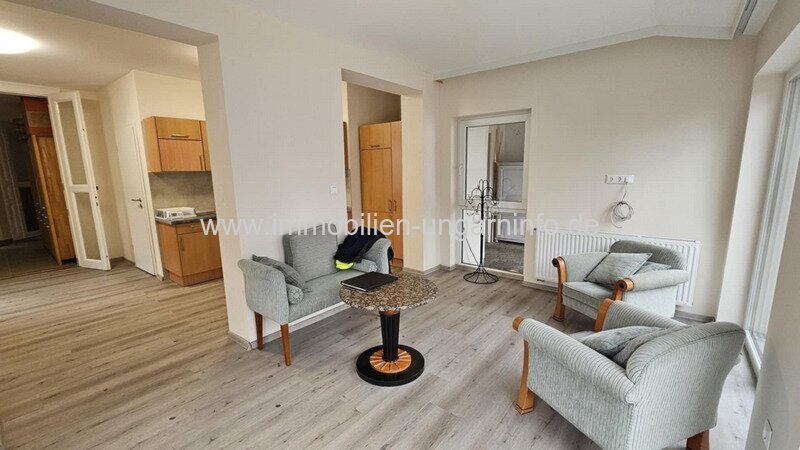 Modernes Einfamilienhaus mit 3 separaten Wohnungen im Herzen von Nagykanizsa zu verkaufen