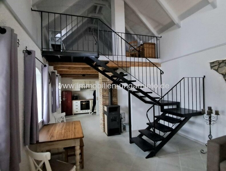 Authentische Familienhäuser (3 in einem) am Nordufer des Plattensees