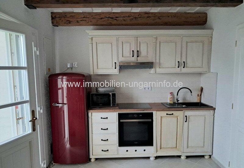 Authentische Familienhäuser (3 in einem) am Nordufer des Plattensees