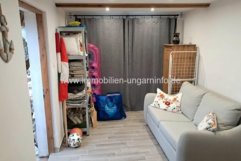 Authentische Familienhäuser (3 in einem) am Nordufer des Plattensees