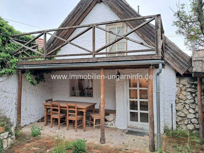 Authentische Familienhäuser (3 in einem) am Nordufer des Plattensees