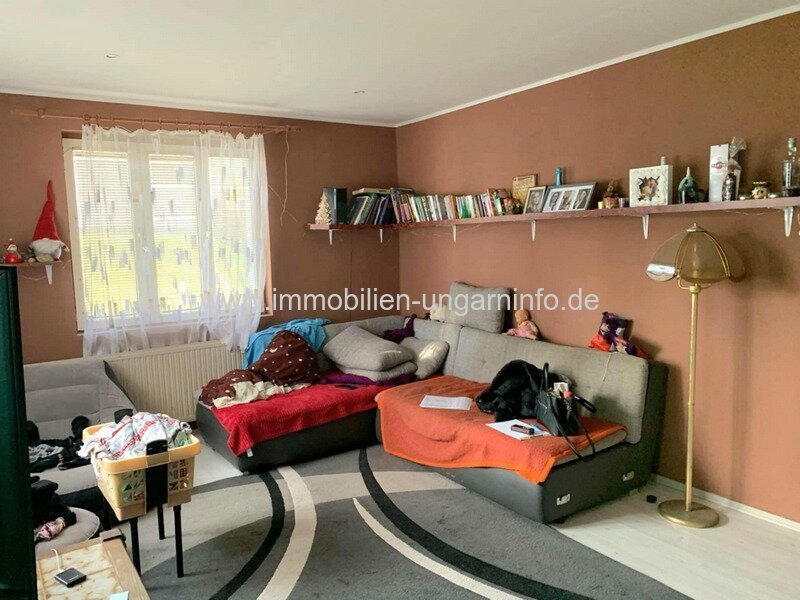 Einfamilienhaus zwischen dem Plattensee und der Kreisstadt