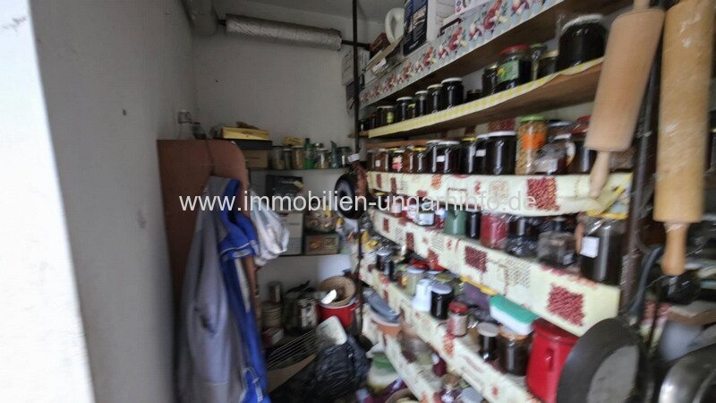 Mehrgenerationen-Einfamilienhaus mit Geschäftsraum in Marcali zu verkaufen