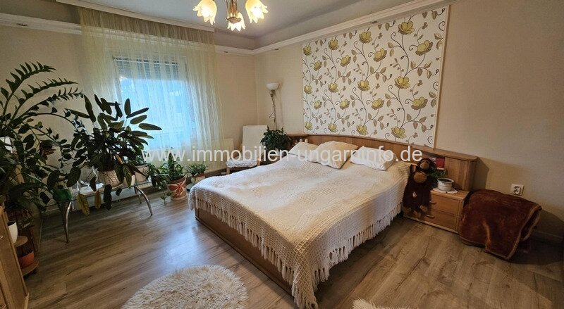 Einfamilienhaus in einer Kleinstadt am Plattensee