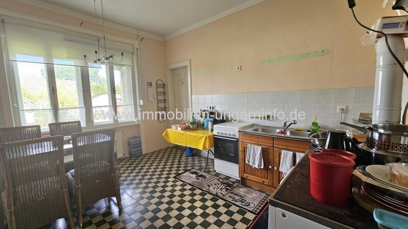 Einfamilienhaus mit großem Hof in ruhiger Lage, nahe der kroatischen-slovenien Grenze