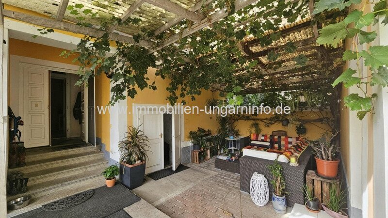 Einfamilienhaus mit großem Hof in ruhiger Lage, nahe der kroatischen-slovenien Grenze