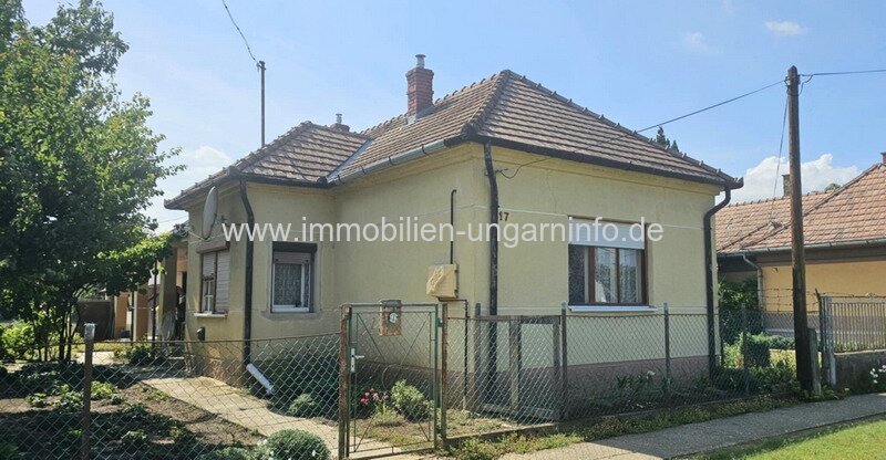 Einfamilienhaus zu verkaufen 10 km vom Plattensee