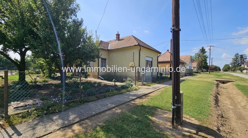 Einfamilienhaus zu verkaufen 10 km vom Plattensee