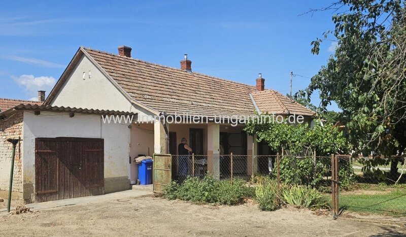 Einfamilienhaus zu verkaufen 10 km vom Plattensee