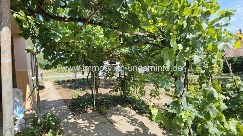 Einfamilienhaus zu verkaufen 10 km vom Plattensee