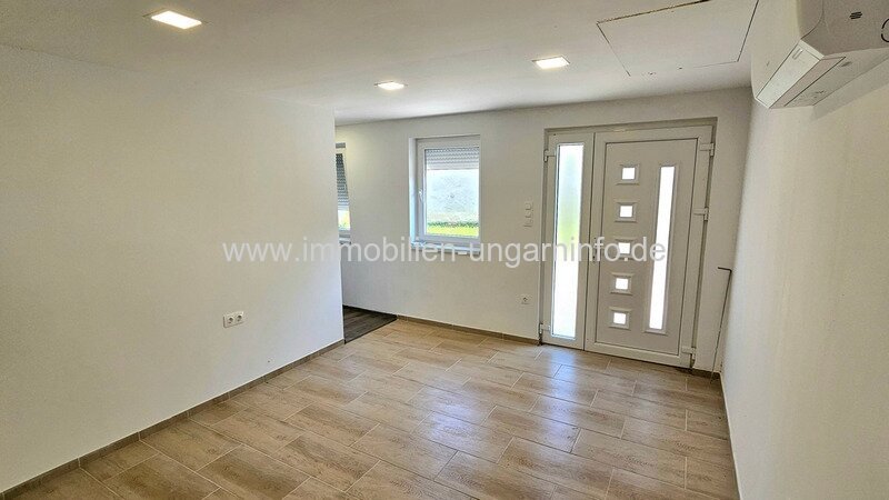 Sofort bezugsfertig, renoviertes Einfamilienhaus 18 km vom Plattensee entfernt