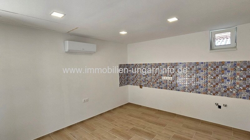 Sofort bezugsfertig, renoviertes Einfamilienhaus 18 km vom Plattensee entfernt