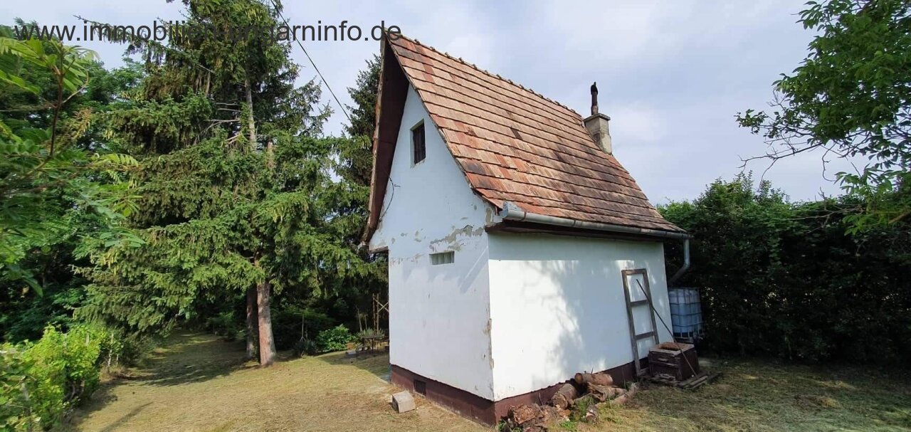 Bewohnbares Keller-/Pressenhaus südlich des Plattensees zu verkaufen