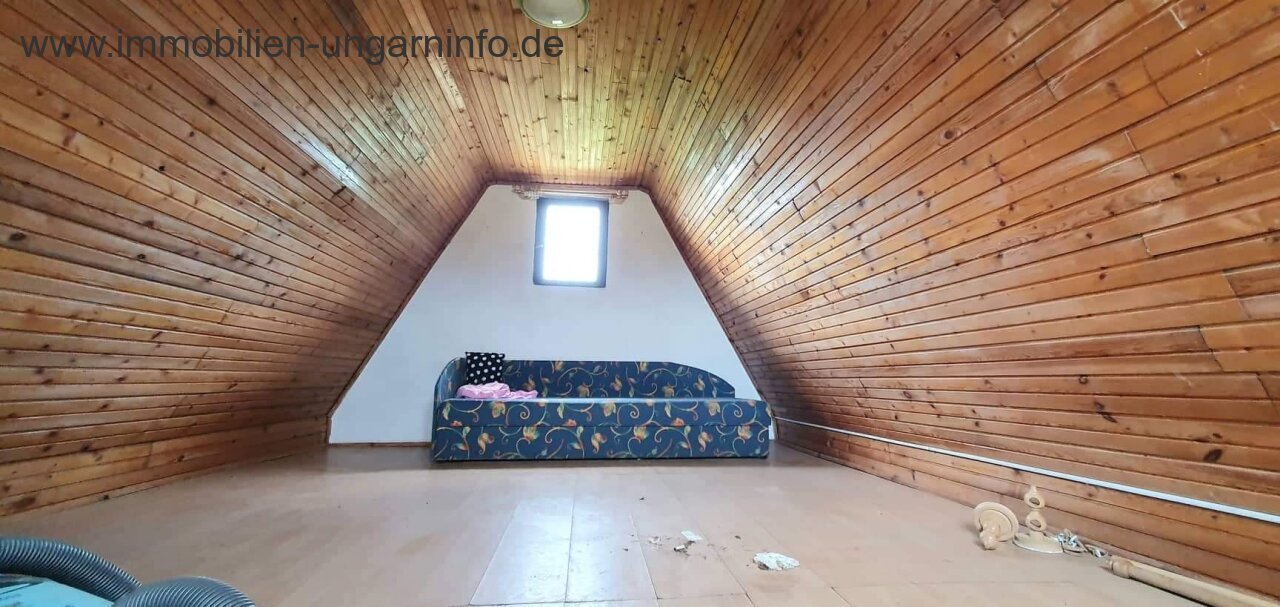 Bewohnbares Keller-/Pressenhaus südlich des Plattensees zu verkaufen