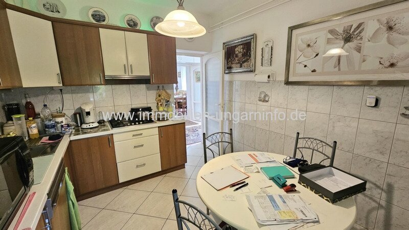 12 km südlich von Balaton 2-stöckiges Einfamilienhaus von deutschem Eigentümer zu verkaufen