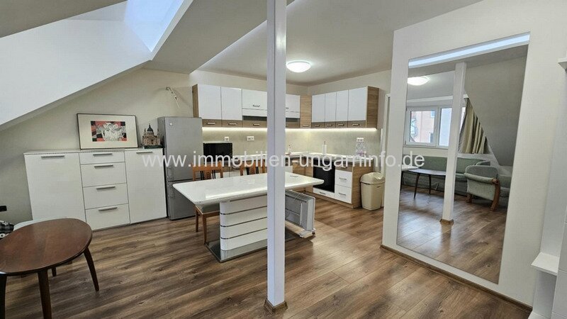 Modernes Einfamilienhaus mit 3 separaten Wohnungen im Herzen von Nagykanizsa zu verkaufen