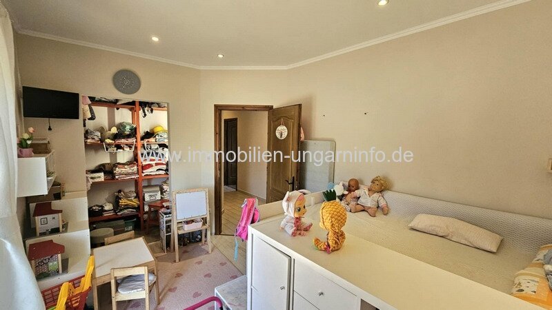 Modernes Niedrigenergie-Familienhaus in Balatonkeresztúr zu verkaufen