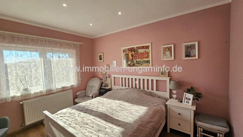 Modernes Niedrigenergie-Familienhaus in Balatonkeresztúr zu verkaufen