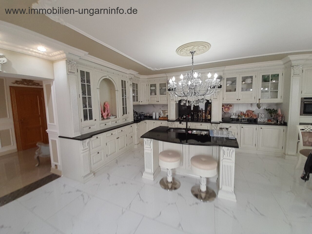 In the vicinity of Hévíz 3-storey modern family house in a quiet area, with a separate entrance apartment for sale