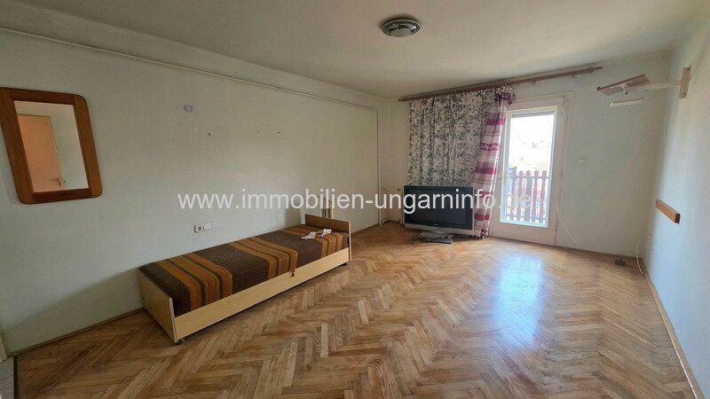 Familienhaus mit 9 Zimmern im Zentrum von Zalakaros zu verkaufen