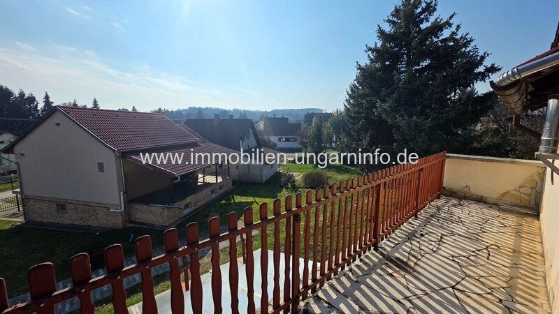 Familienhaus mit 9 Zimmern im Zentrum von Zalakaros zu verkaufen