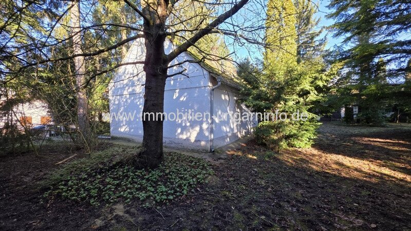 Bürgerliches Anwesen in Nagyszakácsi (Komitat Somogy) mit 0,7 Hektar altem Baumbestand