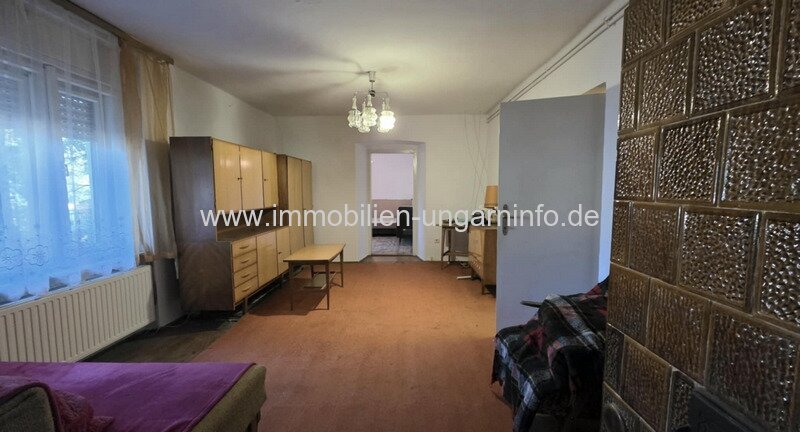 Bürgerliches Anwesen in Nagyszakácsi (Komitat Somogy) mit 0,7 Hektar altem Baumbestand