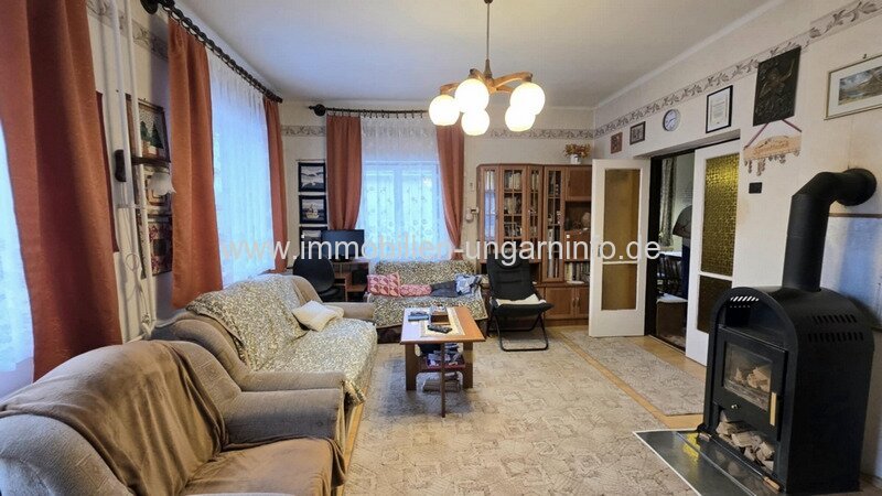 6-Zimmer-Einfamilienhaus in Kéthely, 6 km vom Plattensee entfernt