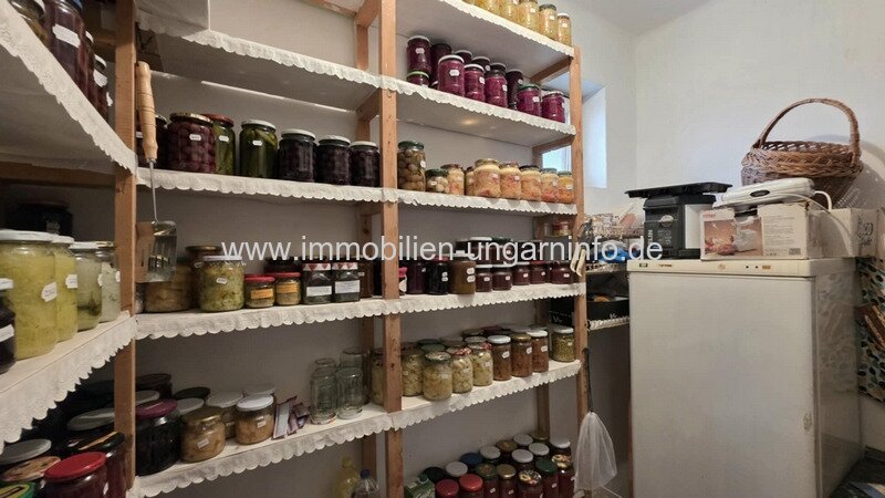 6-Zimmer-Einfamilienhaus in Kéthely, 6 km vom Plattensee entfernt