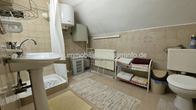 6-Zimmer-Einfamilienhaus in Kéthely, 6 km vom Plattensee entfernt