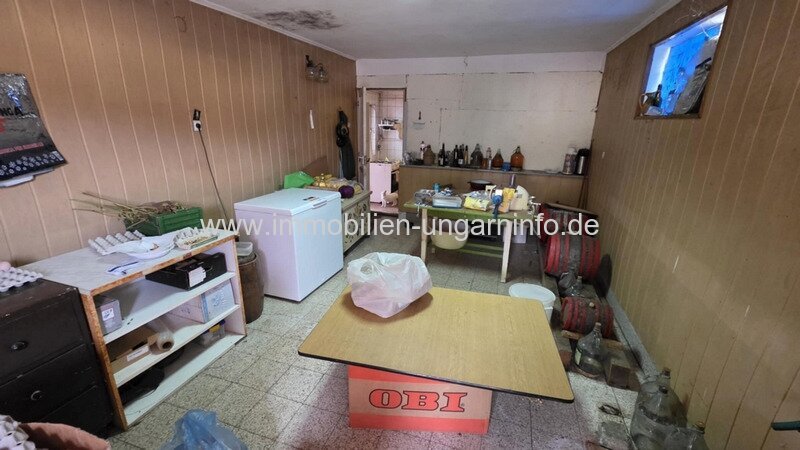 Mehrgenerationen-Einfamilienhaus mit Geschäftsraum in Marcali zu verkaufen