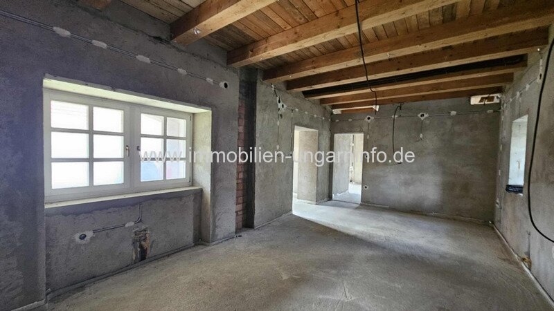 Familienhaus im Umbau mit 1 Hektar Grundstück im Komitat Somogy