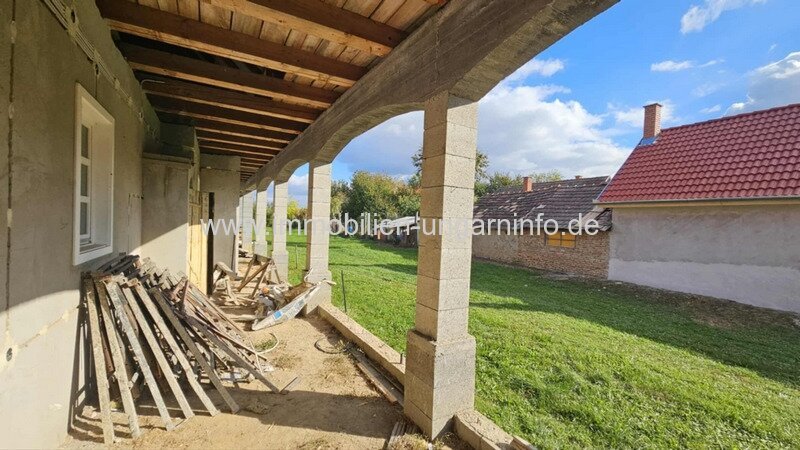 Familienhaus im Umbau mit 1 Hektar Grundstück im Komitat Somogy