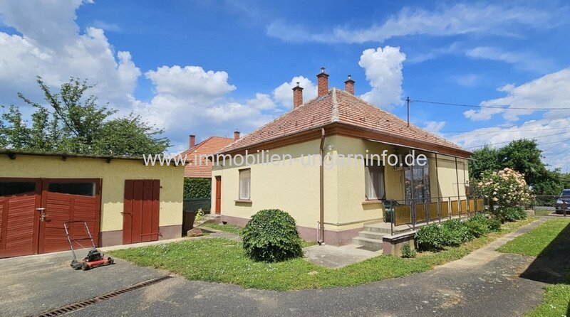 Einfamilienhaus 12 km vom Plattensee