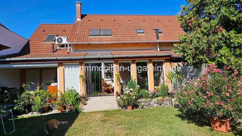 Neuwertiges massive Einfamilienhaus, 12 km vom Plattensee entfernt in Marcali