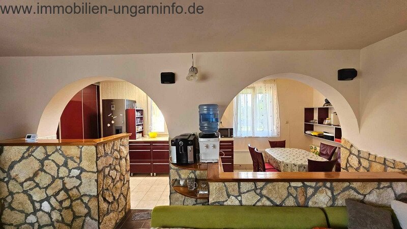 Exklusives Familienhaus mit Apartment in der Nähe des Plattensees