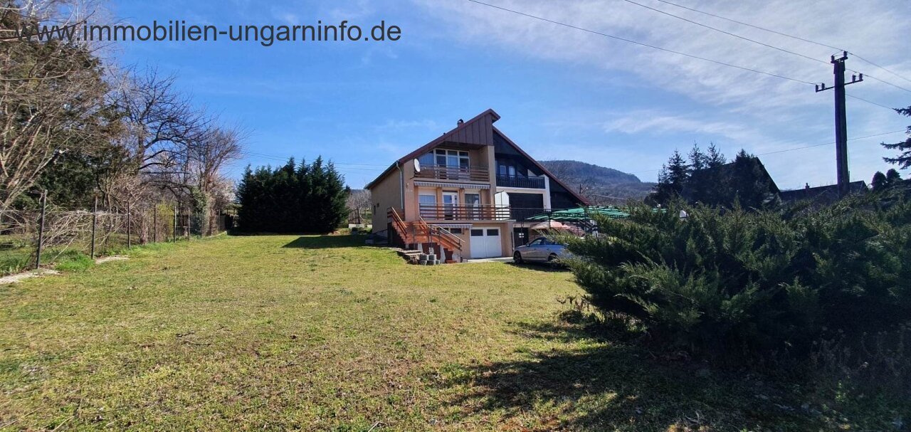 3-storey house for sale on the northern shore of Lake Balaton