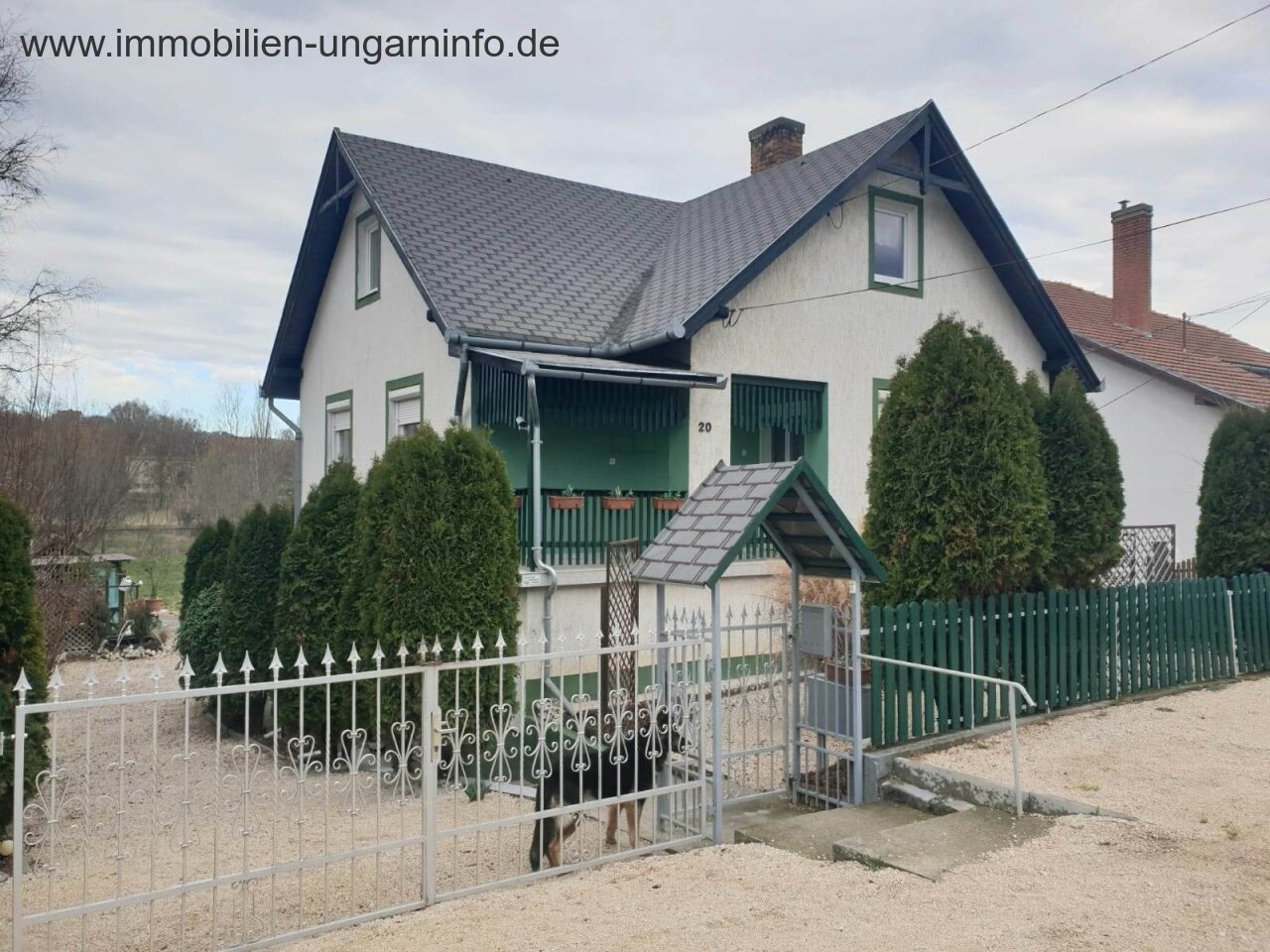 3 storey detached house for sale in Somogy county