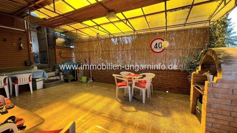 Ferienhaus in Fonyód mit 2 Apartments zu verkaufen (ideal für vermietung)