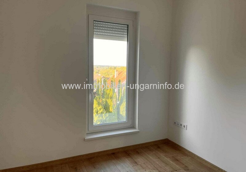 Hochwertiges, neu gebautes Doppelhaushälfte in Kaposvár zu verkaufen