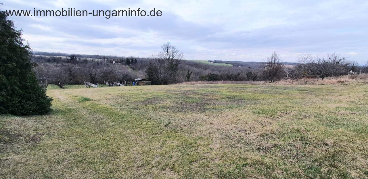 Grundstück in den Weinbergen von Marcali zu verkaufen