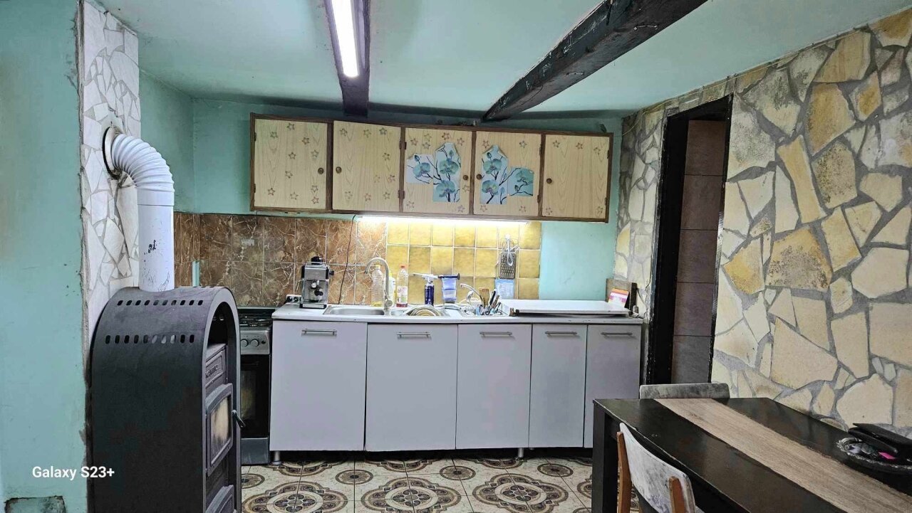 Einfamilienhaus mit großem Grundstück und Wald in der Nähe des Plattensees