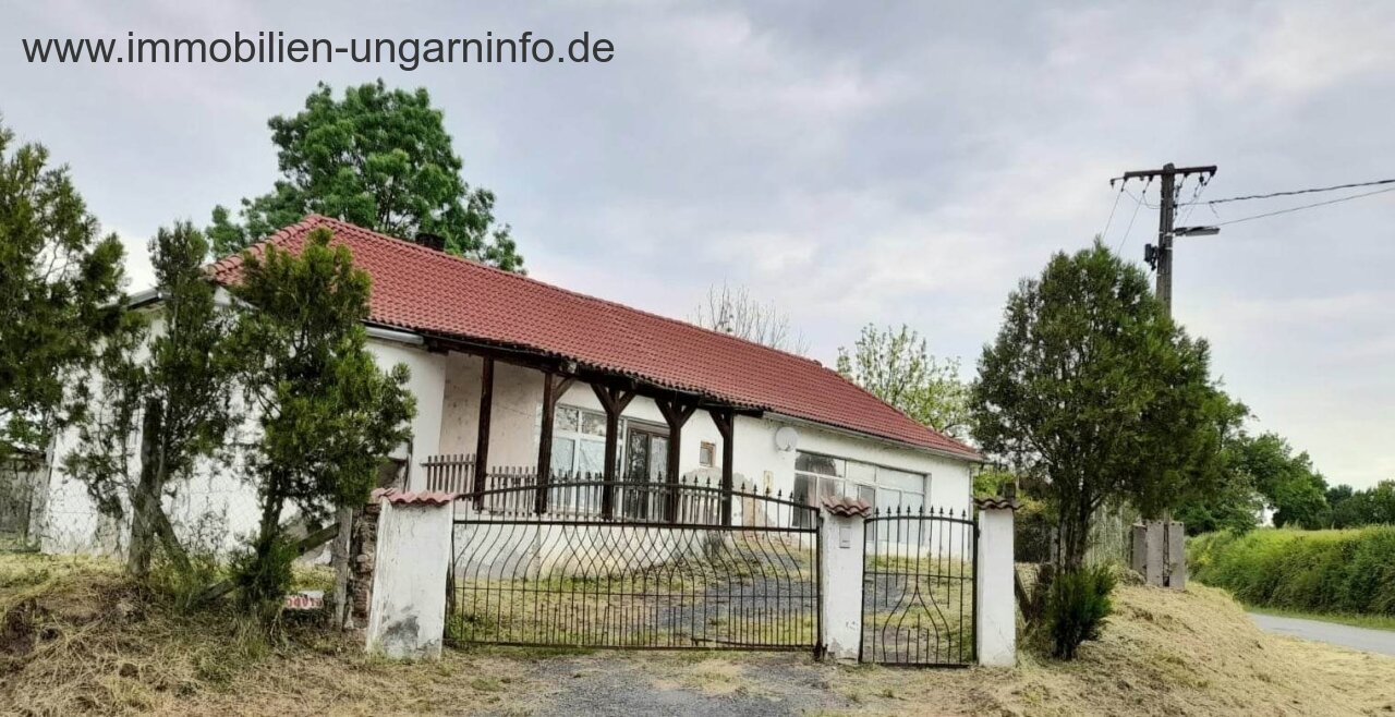 4 bedroom family home for sale in Somogy county