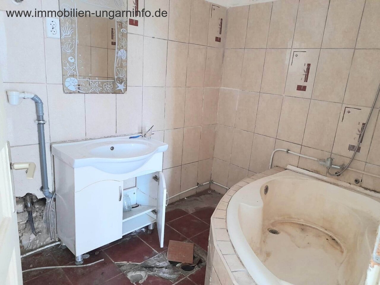 4 bedroom family home for sale in Somogy county