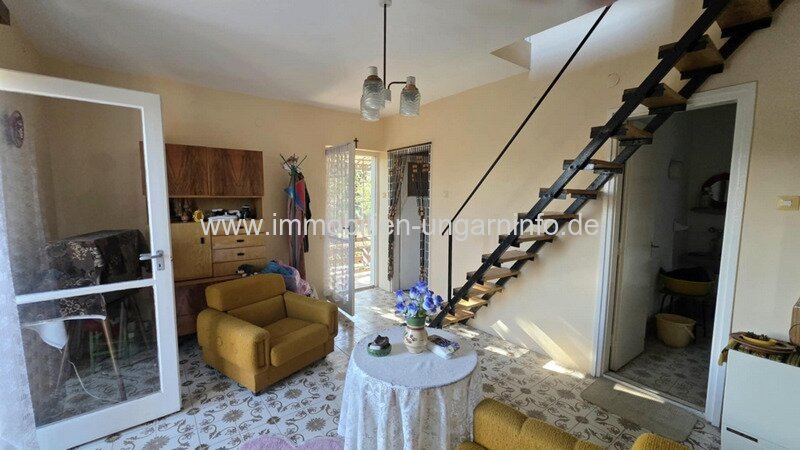 In Nagykanizsa, in der Nähe des Sees, steht ein bewohnbares Wochenendhaus mit großem Grundstück zum Verkauf