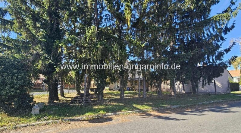 Fabrik in Marcali zu einem realistischen Preis zu verkaufen