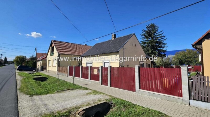 Kleines Stadtfamilienhaus zum Verkauf in Marcali