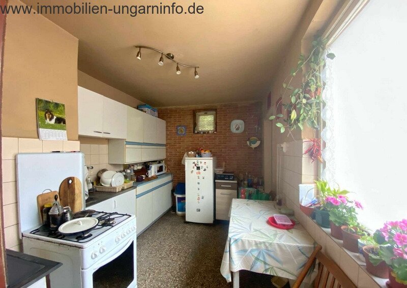 15 km vom Plattensee entfernt Einfamilienhaus mit 0,7 ha Grundstück zu verkaufen